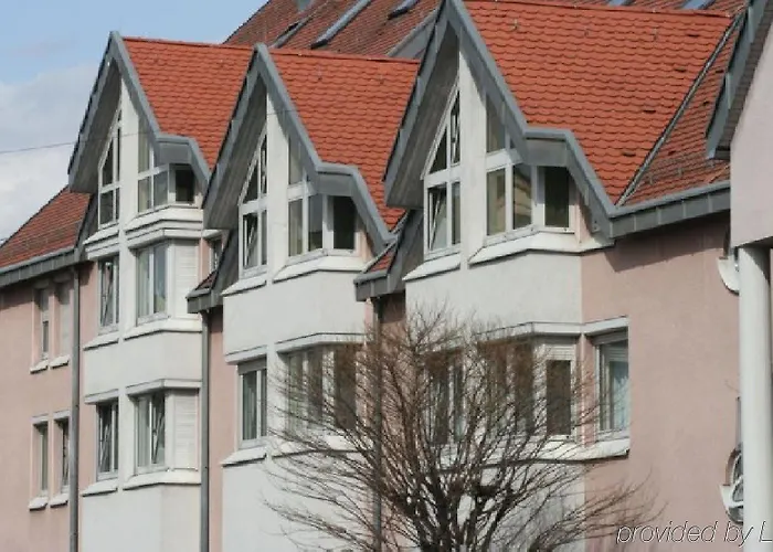 Hotel mit Pool: Hotel Domino