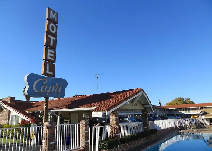 Motel: Capri Motel