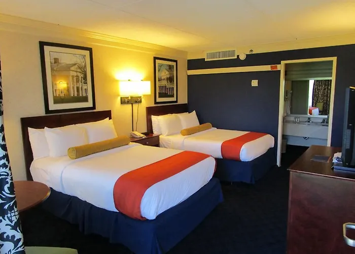 Hotel with view: The Cavalier Inn At The University Of Virginia