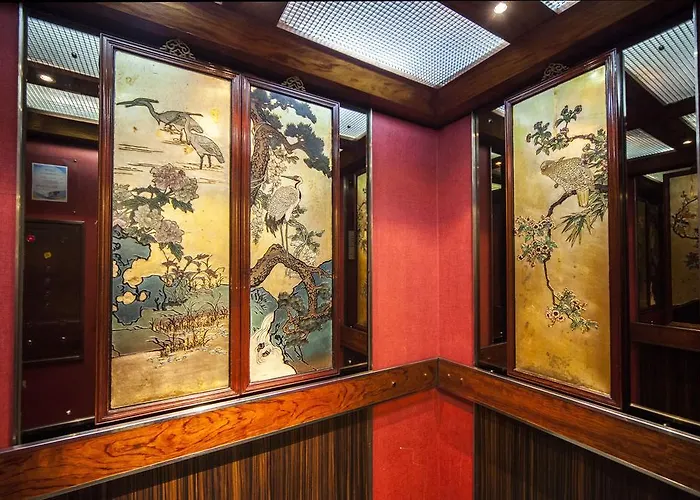 Evergreen Hotel (Adults Only)