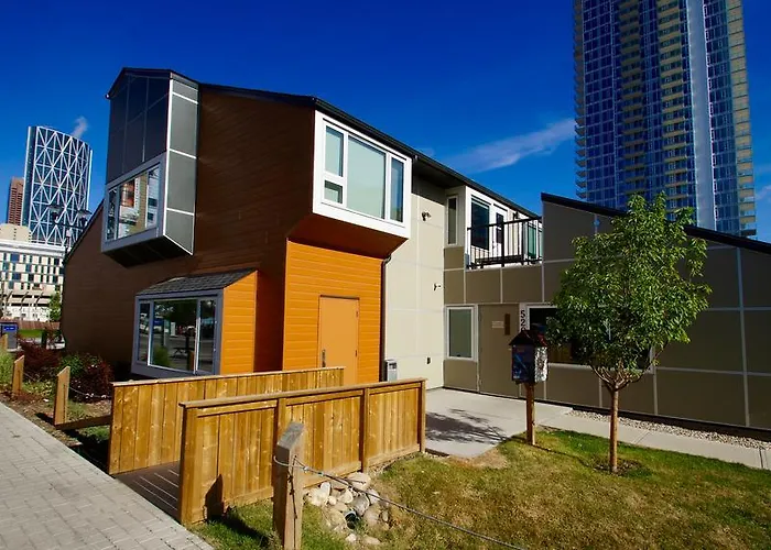 Hi Calgary City Centre -