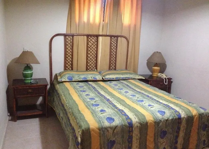 Hotel: Carey House Hotel