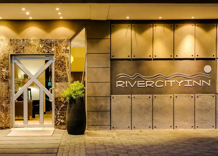 Golf hotel: River City Inn