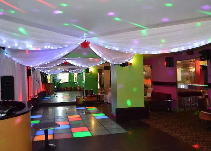 Chatsworth Hotel