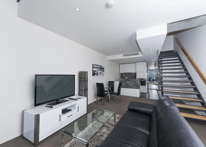 5 star hotels Lj Hooker Manuka Prestige Accommodation