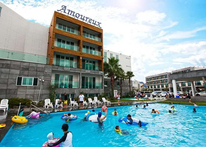 Amoureux Resort