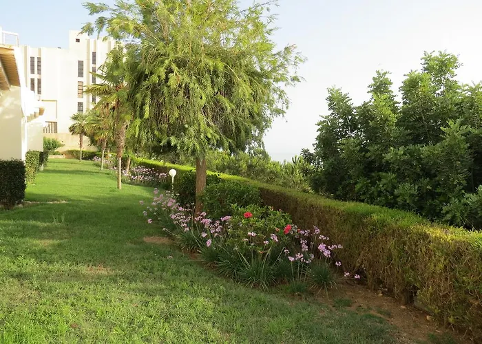 Hotel nahe College: Vila Mos - Beach Resort