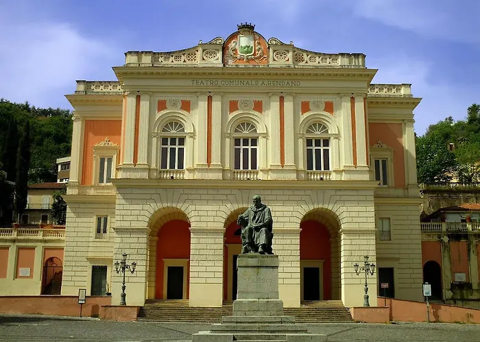 Home Club Suite Hotel