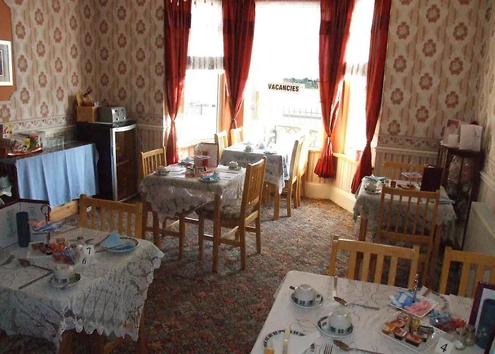 Family resorts Copperfields Guest House
