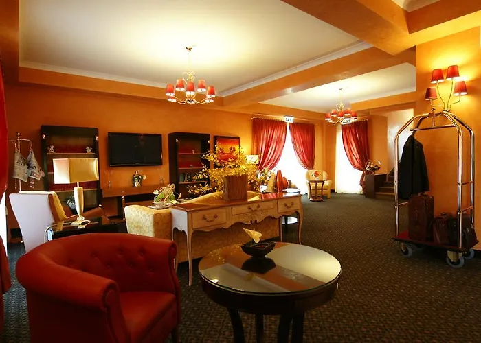 Bram Hotel