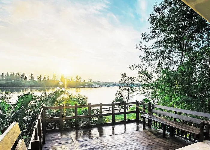 Krabi City Seaview Hotel