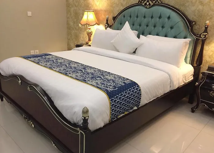 Orchards Cottage Hotel