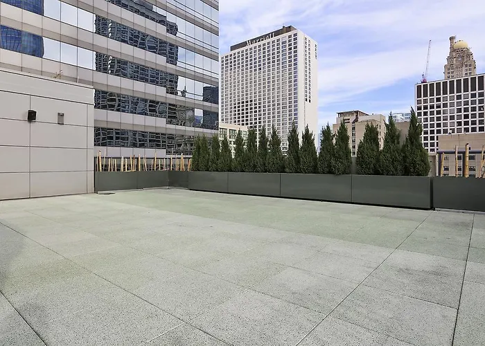 Apart hotel: Bridgestreet At State And Grand