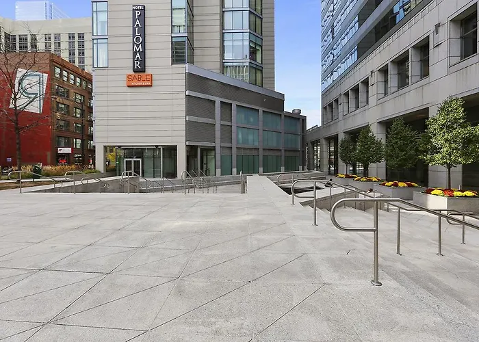 Apart hotel: Bridgestreet At State And Grand