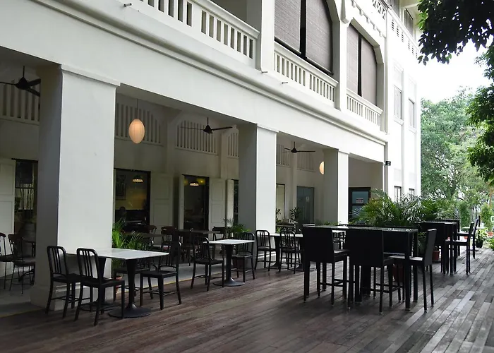 Raintr33 Singapore