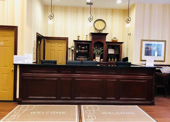 Queens County Inn And Suites