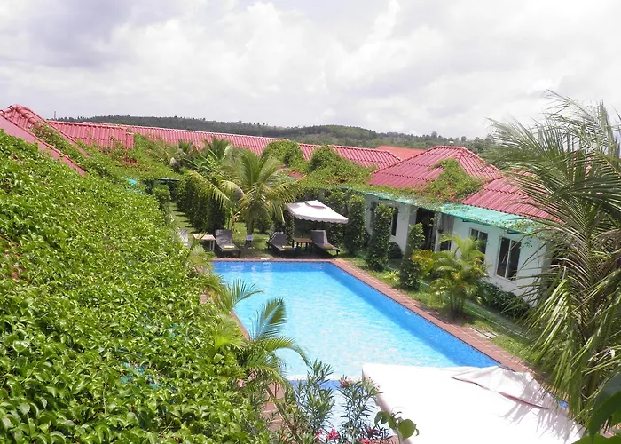 White Boutique Hotel&Residences
