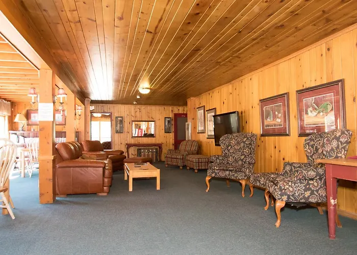 The Lodge At Red River