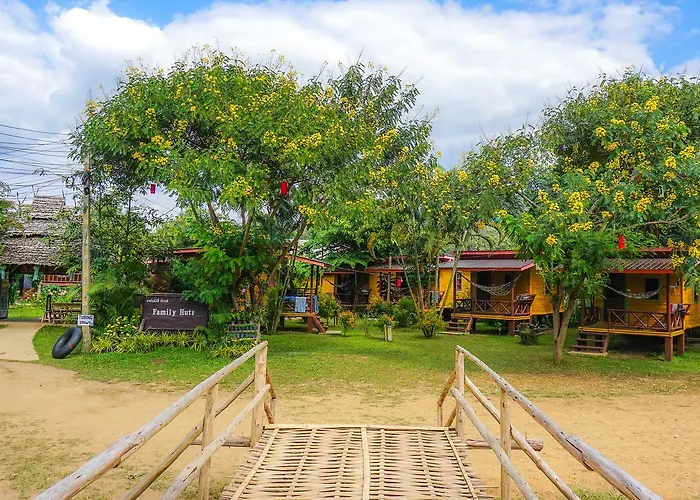Family Hut Pai