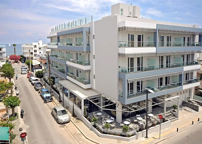 Apart hotel: Astron Suites & Apartments