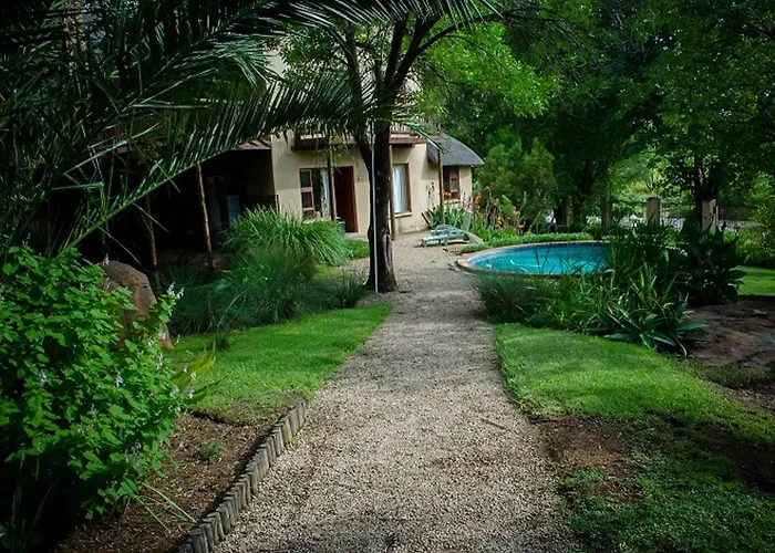 Private Villa: The Rivonia River Lodge