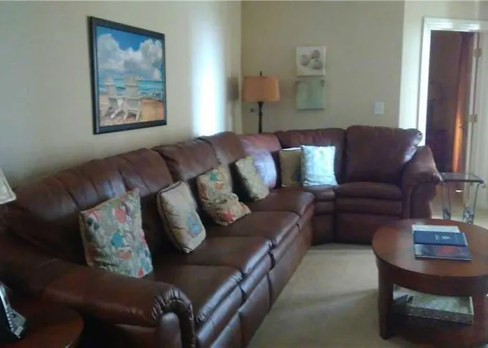 Hotel with view: Royale Palms Condominiums
