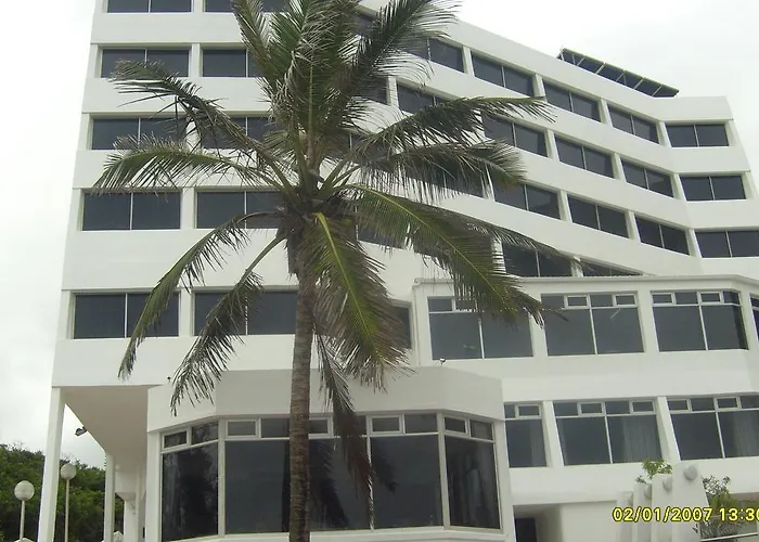 La Mercy Beach Hotel