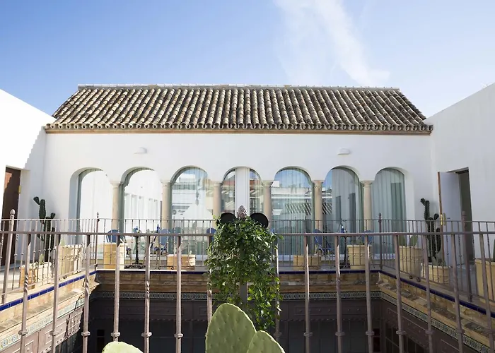  Nuea Santiago15
