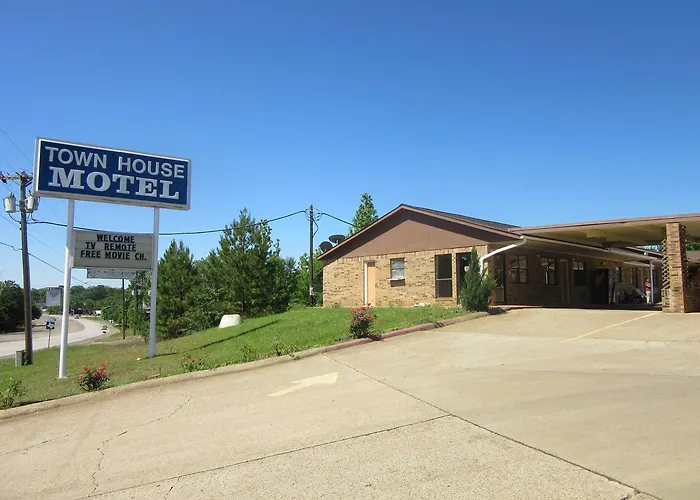 Motel: Town House Motel