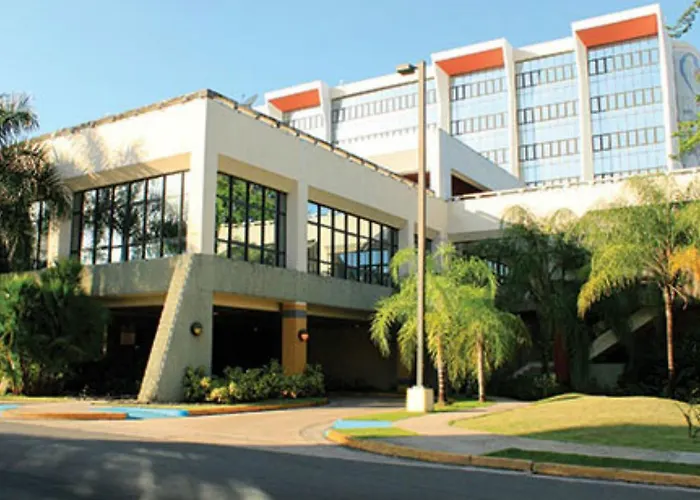 3 star hotels Howard Johnson By Wyndham San Juan Centro Cardiovascular