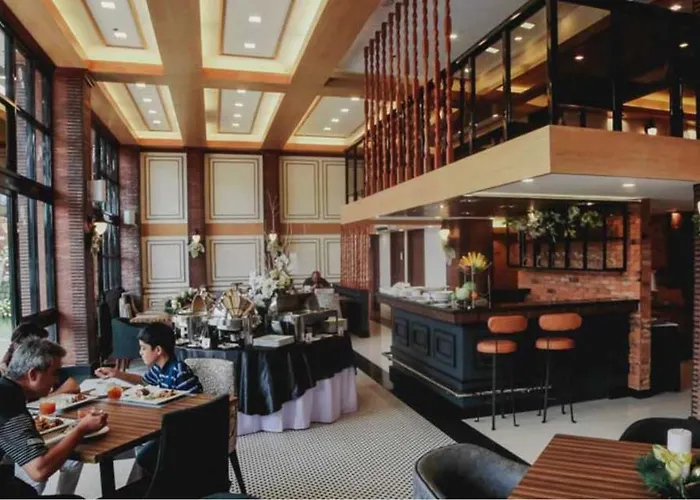 3 star hotel: The Carmen Hotel