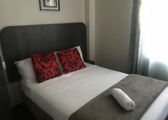 Family Hotel: Businessburg Hotel