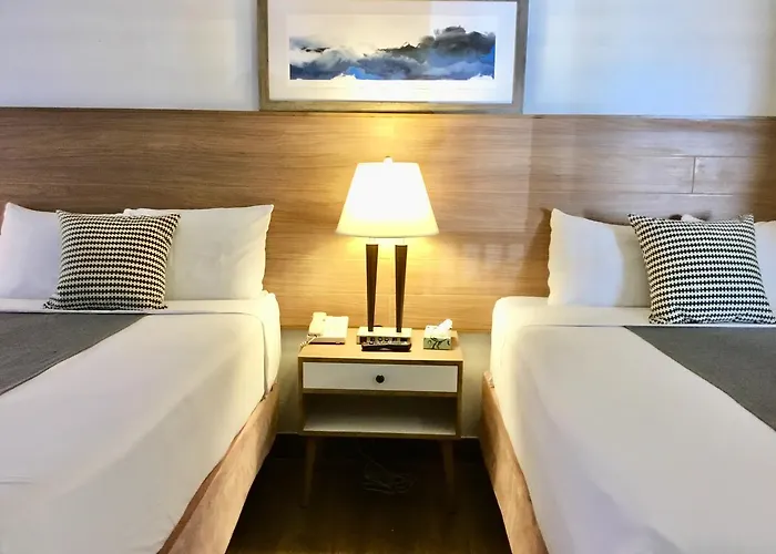  Downtown San Diego Lodge