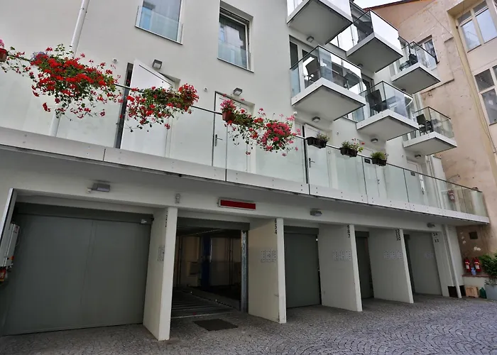 James Hotel & Apartments