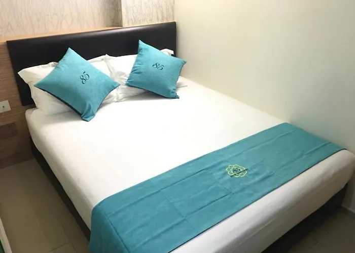 85 Beach Garden Hotel