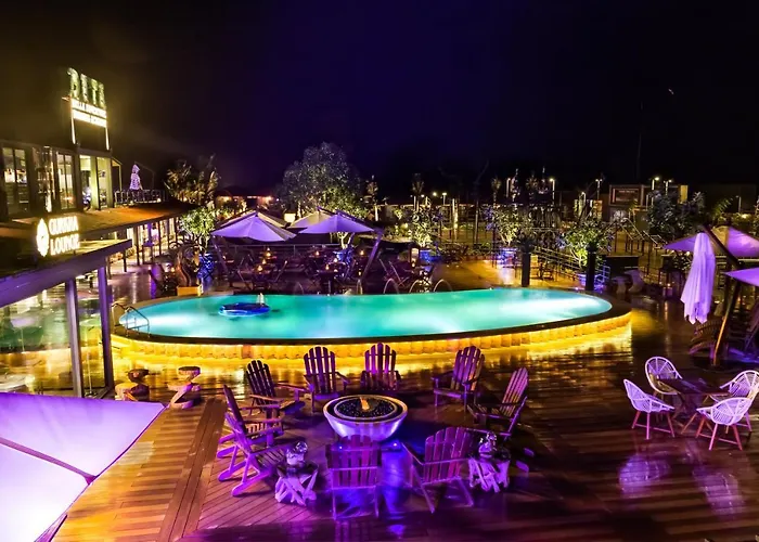 Jacuzzi hotel: Data Resort By Della Resort