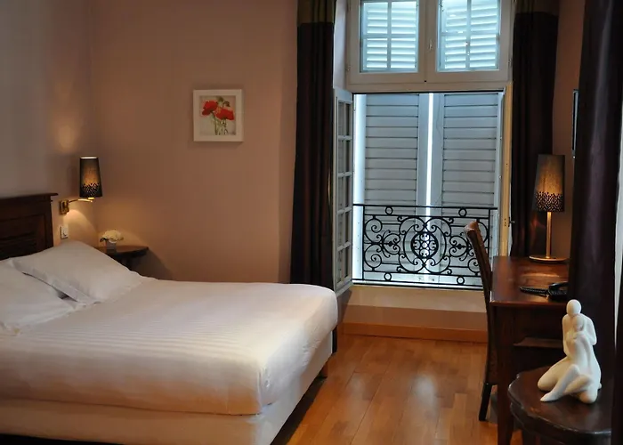 Hôtel accueillant les animaux: The Originals City, Hotel La Reine Jeanne, Orthez