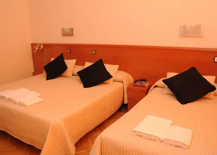 Albergo economico: Hostal Luis XV