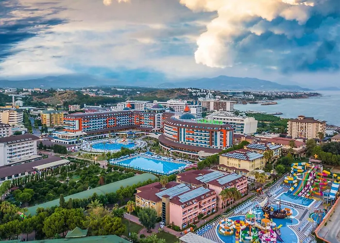 Hotel mit Tennis: Lonicera Resort & Spa Hotel