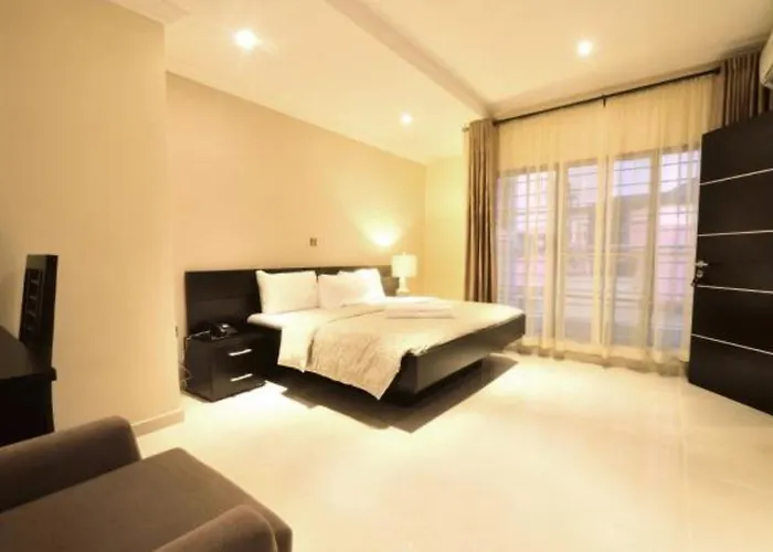Cheap hotels Villa Thirty Three