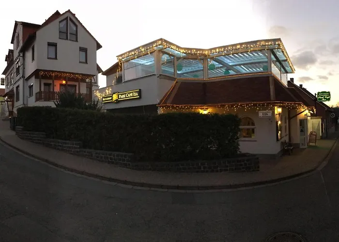 & Restaurant Park Cafe Isa