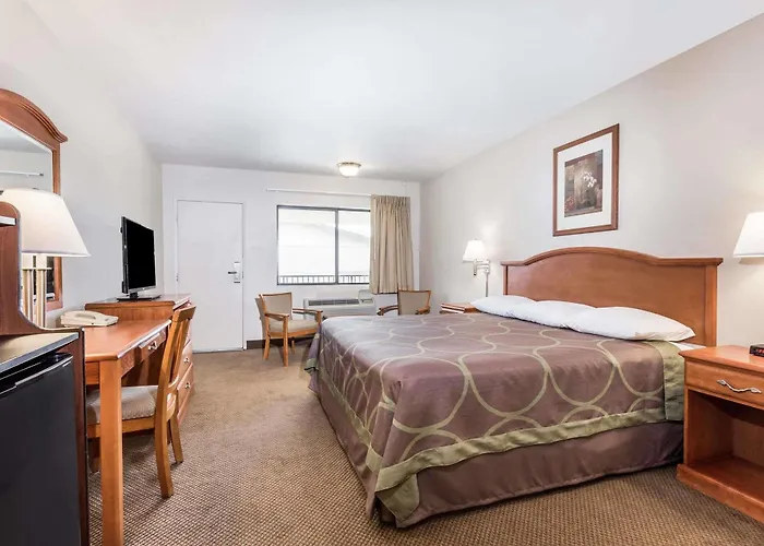 Hotel: Super 8 By Wyndham Tempe/Asu/Airport