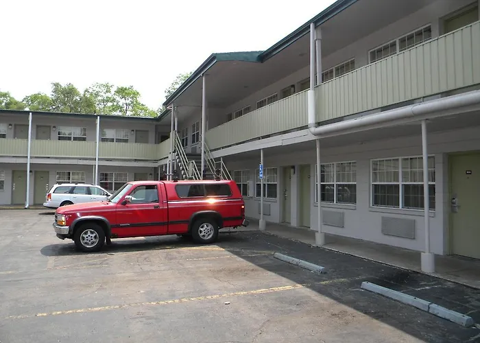 Motel: Knights Inn Kalamazoo