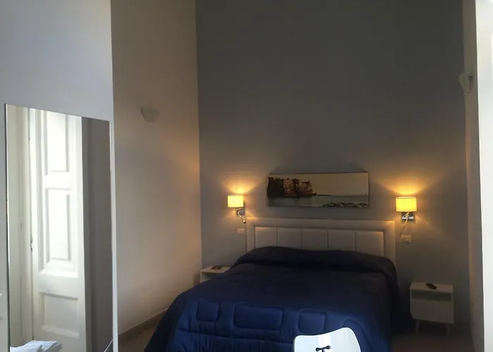 Hotel con tennis: Base Napoli Mergellina