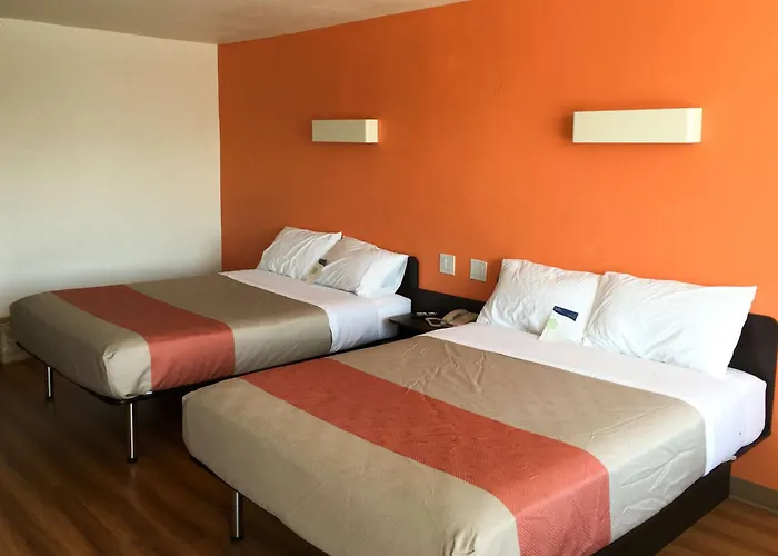 Cheap hotel: Motel 6-Connellys Springs, Nc