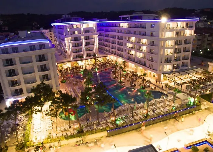 Zentrales Hotel: Grand Blue Fafa Resort & Spa