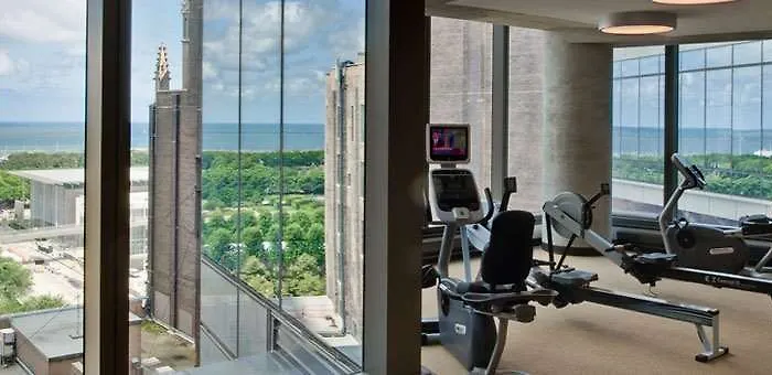 5 star hotel: University Club Of Chicago