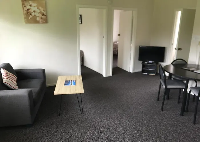 Cheap hotels 252 Beachside Motels & Holiday Park