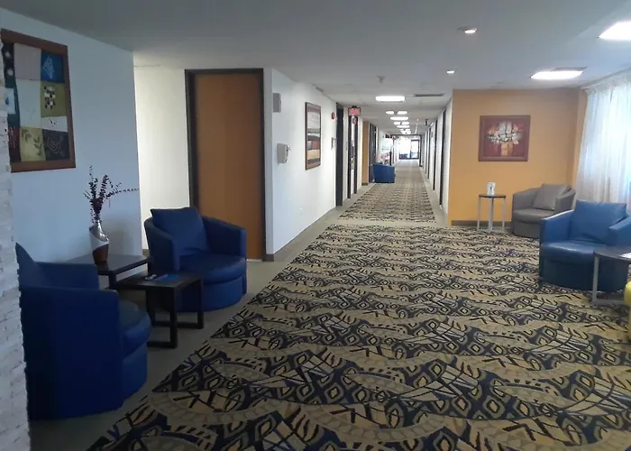 3 star hotels Howard Johnson By Wyndham San Juan Centro Cardiovascular