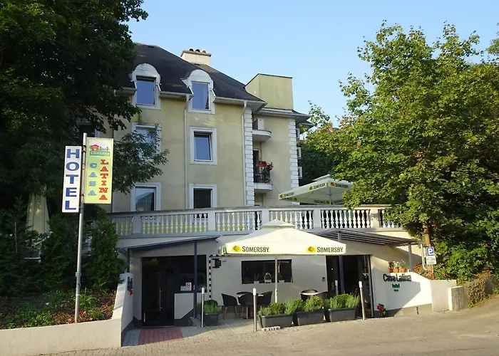  Casa Latina
